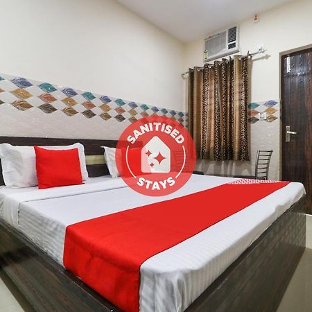 Oyo 49095 Hotel K Fort Abadpura Eksteriør billede
