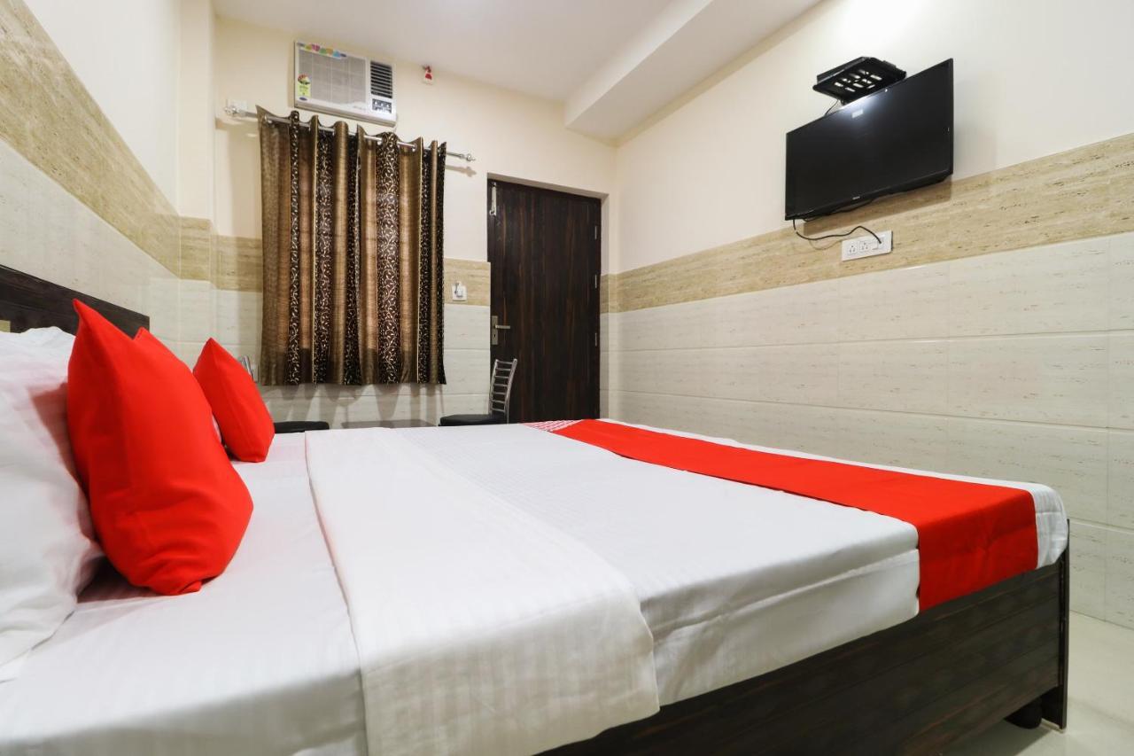 Oyo 49095 Hotel K Fort Abadpura Eksteriør billede