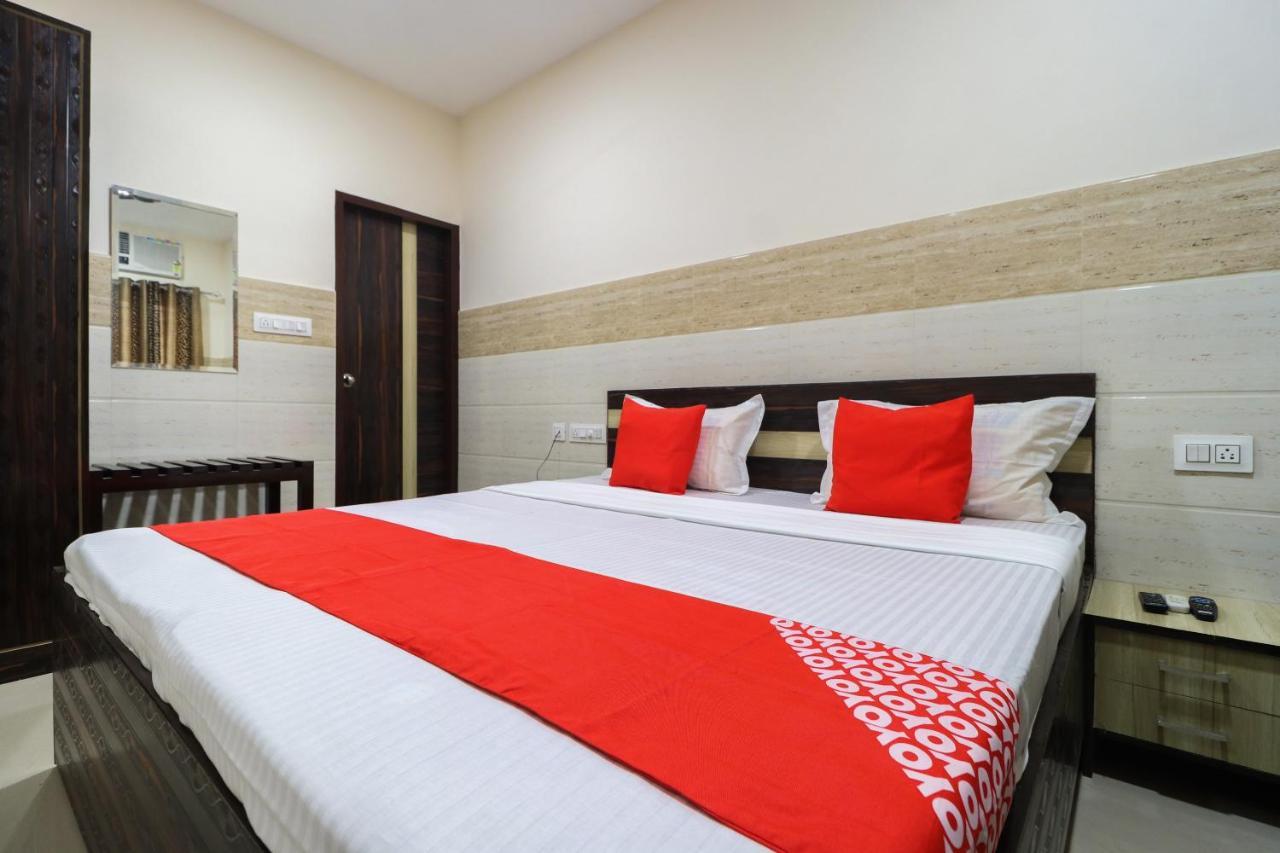 Oyo 49095 Hotel K Fort Abadpura Eksteriør billede