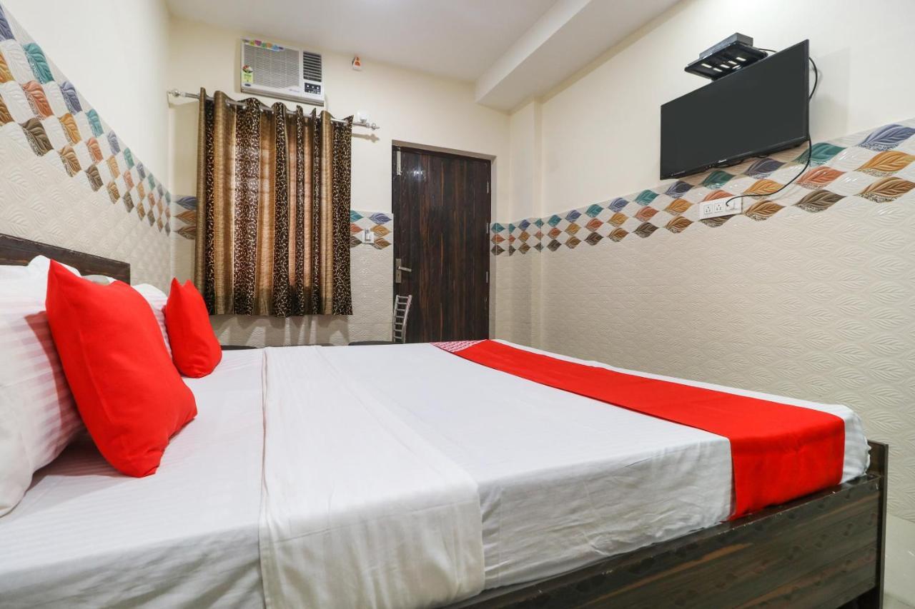 Oyo 49095 Hotel K Fort Abadpura Eksteriør billede