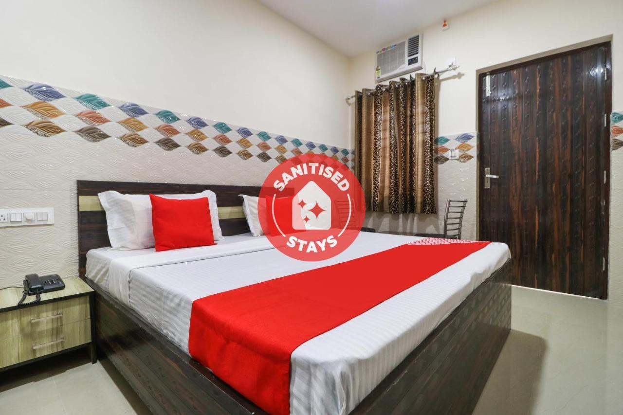 Oyo 49095 Hotel K Fort Abadpura Eksteriør billede